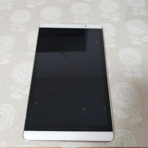 安い！！♪ドコモのタブレット♪カバー付き　d02h
