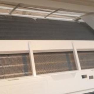 商談中。クリーニング済み！激安エアコン！工事付き！保証付き！配送込！取り外し無料！エリア限定