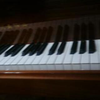 アップライト ピアノ