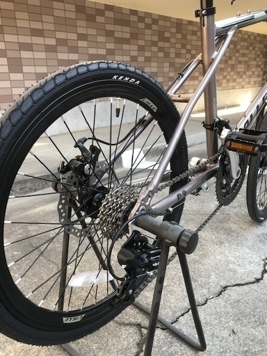 期間限定 赤字覚悟 半値以下です インチミニベロアルミ フレームディスクブレーキシャンパンゴールド７ ３２１スピード鹿児島市 エウレカ 鹿児島中央の自転車の中古あげます 譲ります ジモティーで不用品の処分