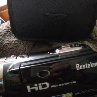【お取引き中】Besteker ポータブルビデオカメラ リモコン...