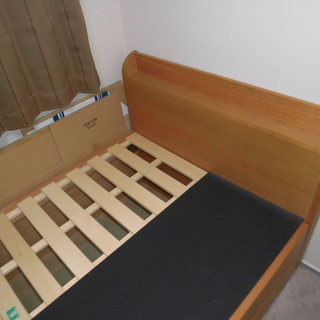 （取引決定：受け渡し予定）木製スノコ収納付きシングルベッド