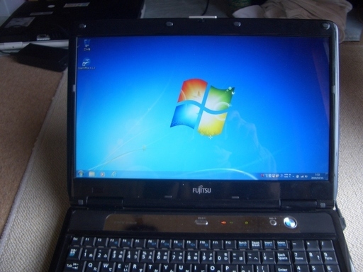 Core i3 ノートパソコン　FMV-BIBLO NF/G60T　すぐに使用できます