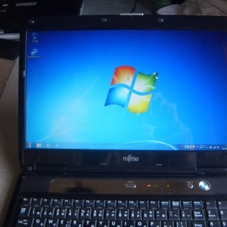 Core i3 ノートパソコン　FMV-BIBLO NF/G60...