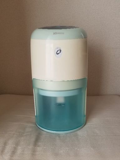 ZOZIRUSHI 除湿乾燥機