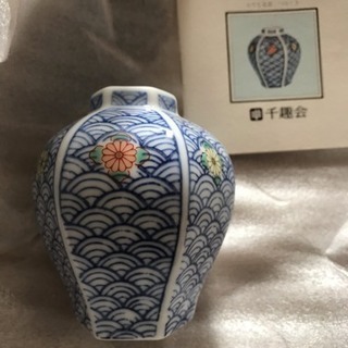 小さな花器 花瓶 色鍋島
