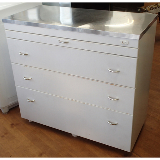 キッチンボード ステンレス天板 キッチンテーブル Asty 石山通の収納家具 食器棚 キッチン 収納 の中古あげます 譲ります ジモティーで不用品の処分 キッチンボード ステンレス天板 キッチンテーブル Asty 石山通の収納家具 食器棚 キッチン 収納 の中古あげます 譲ります ジモティーで不用品の処分