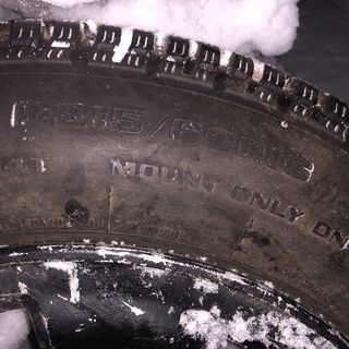 スパイクタイヤ 215/60R16 トヨタ系ホイール付き ハイエース等