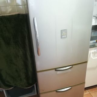SANYO 冷蔵庫255L 2002年製
