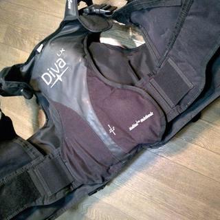 ダイビング重器材／BCD シークエスト SEAQUEST DIVA LX レディースS