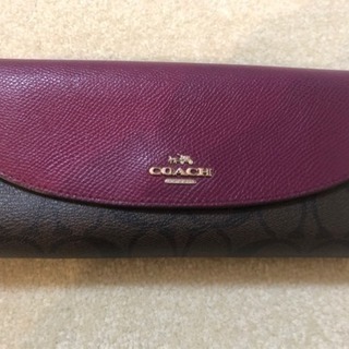 COACH コーチ 長財布！多収納できて、オシャレなお財布です！