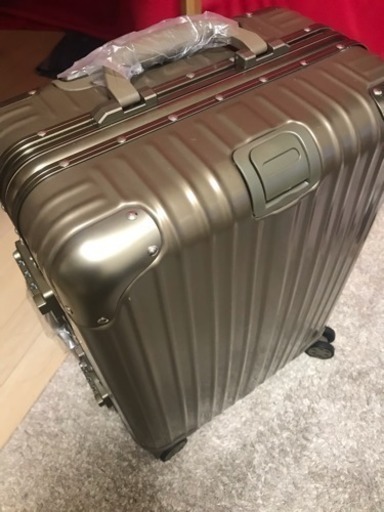スーツケース(ほぼ未使用)