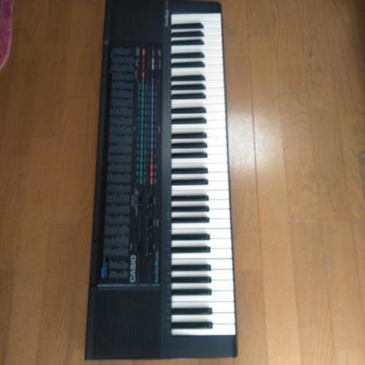 CASIO　電子ピアノ　CT-650