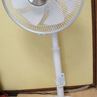 【取引中】リモコン付き扇風機