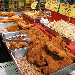 三重県北勢地区でジャンボチキンカツを売っているスーパーしりませんか？