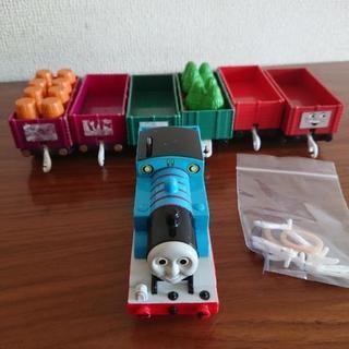 【取り引き中】プラレールのTHOMAS&貨車&細かなパーツ