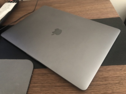 （値下げ）マックブックプロタッチバー2016年　15インチ　２５６ｇｂ　i7　スペースグレー