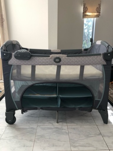 美品 GRACO 折りたたみ ベット  プレイヤード
