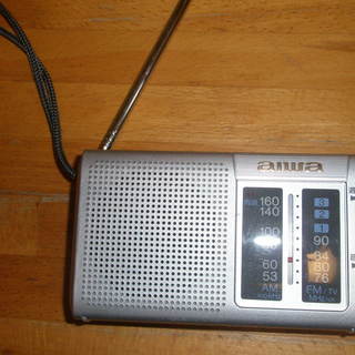 トランジスタラジオ（AM、FM）
