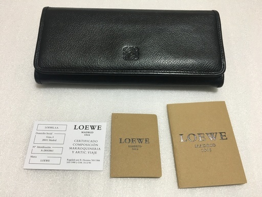 超美品　ロエベ　LOEWE  アマソナ　コンチネンタル ウォレット 二つ折り長財布　正規品です。