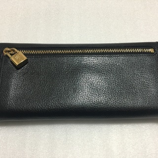 超美品　ロエベ　LOEWE  アマソナ　コンチネンタル ウォレット 二つ折り長財布　正規品です。
