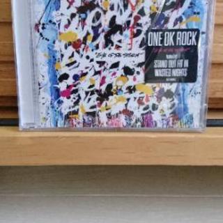 ONE OK ROCK
/ Eye of the Storm 新品