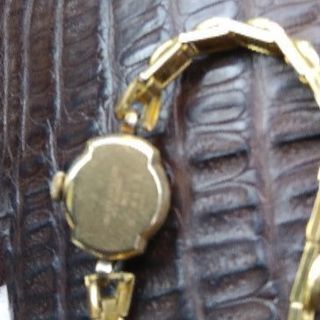 昭和の珍しい手巻きアンティーク時計⌚ - 服/ファッション