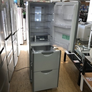 美品【 HITACHI 】日立 302L 3ドア冷凍冷蔵庫 うるおいチルドルーム 自動製氷機付き まんなか野菜室 R-S30CMV