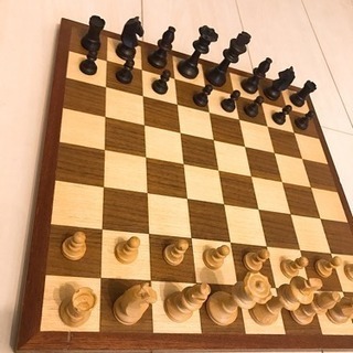 チェス盤＋駒♟インテリアとしても使えます❗️