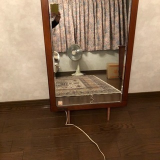 鏡台の鏡だけです。