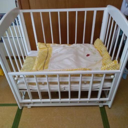 ミニベビーベッド布団付き