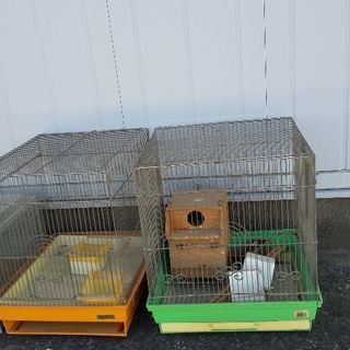 鳥かごと昆虫飼育ケース