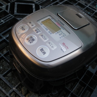 19218-4	ﾀｲｶﾞｰ 炊飯器 JKK-H100   2012