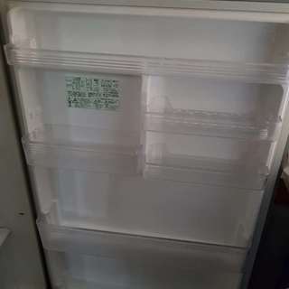 3万円 ！シャープ冷蔵冷凍庫