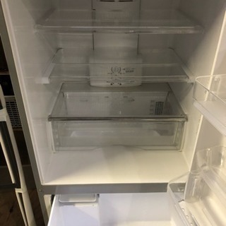 大幅値下げ！  中型冷蔵庫 255L！