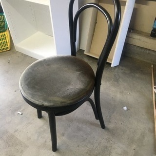 喫茶店で使っていた椅子
