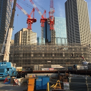 ⁂急募⁂<土工>東京都府中市での勤務です！上京応援！新築寮完全個室（部屋代全て込み1日千円）！全室エアコンTV冷蔵庫完備！Wi-Fiあります！能力により昇給！給料前借日払いＯＫ！女性OK!女性も活躍しています！パチンコ屋徒歩2分！ - アルバイト