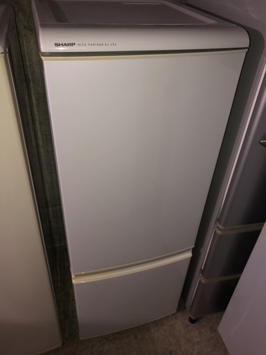大容量 2ドア冷蔵庫 165L *M*