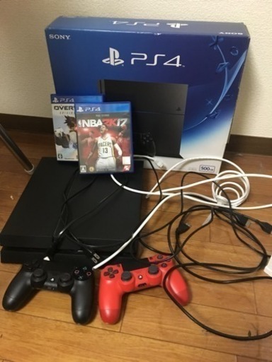 2/21までだと助かります。プレステ4 コントローラー2個付き ソフト２本