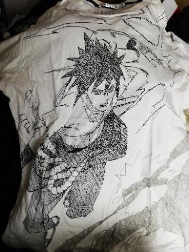 ナルト ユニクロコラボt シャツ アーチ 西鉄福岡 天神 の服 ファッションの中古 古着あげます 譲ります ジモティーで不用品の処分