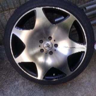 アルミホイール１９インチ、オートクチュール