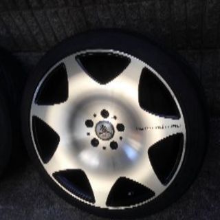 アルミホイール１９インチ、オートクチュール