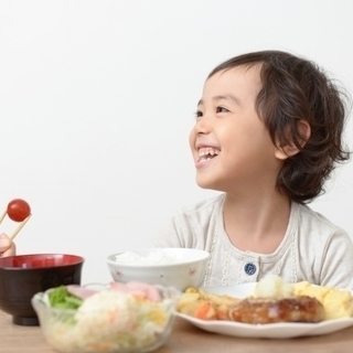 調理スタッフ社員募集！【ゆうかり学園内】調理業務の経験があれば　...