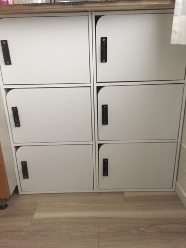 ニトリ 扉付き3段カラーボックス ドナテロ 葛西の収納家具の中古あげます 譲ります ジモティーで不用品の処分