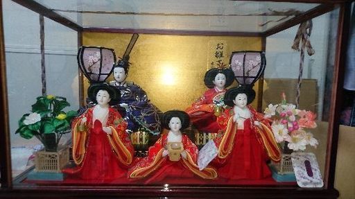 雛人形 ディズニー5段飾りひな人形 15人揃い ブラック 黒 雛人形 ディズニー5段飾りひな人形 15人揃い ブラック 黒