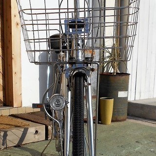 値下げしました通勤通学用MAGNIFAS 外装7段変速LEDオートライトBAA