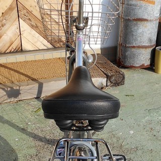 値下げしました通勤通学用MAGNIFAS 外装7段変速LEDオートライトBAA