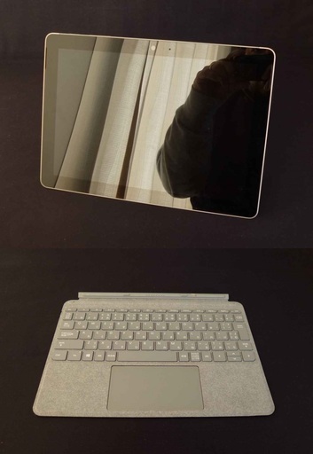 マイクロソフト Surface Go (128GB/8GB) 美品 | procomm.ca