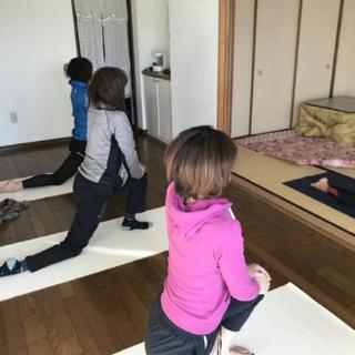 心を穏やかに! ヨガを始めてみませんか?