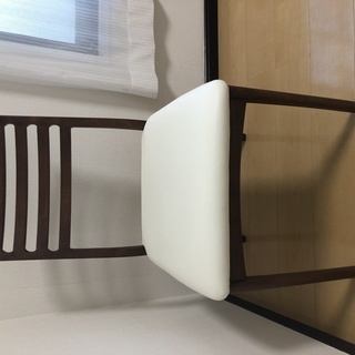 4人掛け　ダイニングテーブルセット　￥35,000